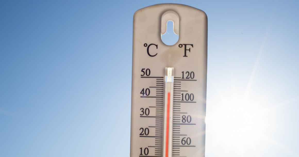 thermometer-over-38-degrees-heat-wave-2022-08-18-06-52-01-utc.jpg