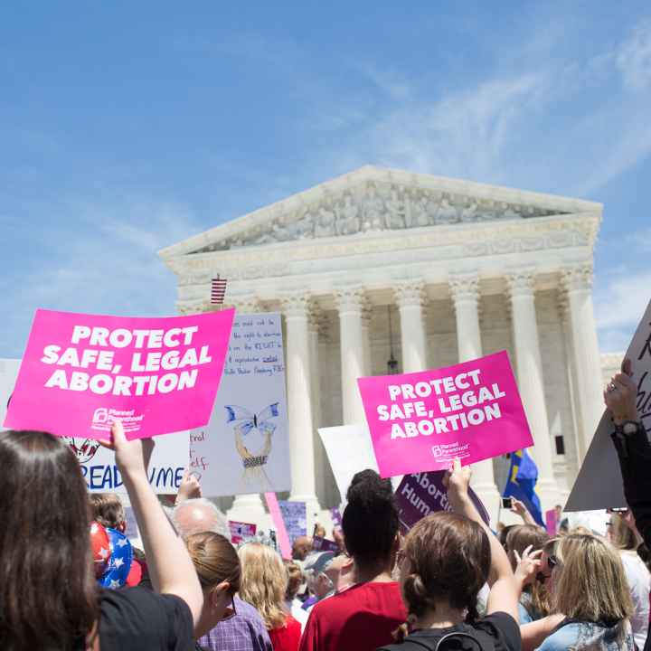 Protesters at SCOTUS for Abortion Rights